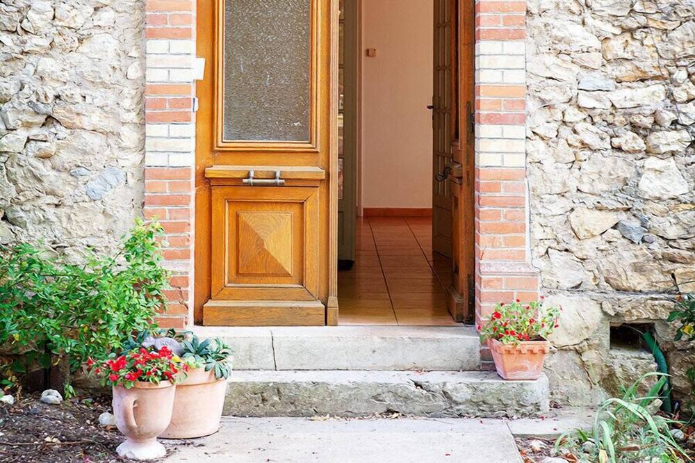 Photo of Outdoor in Cahuzac-sur-Vere