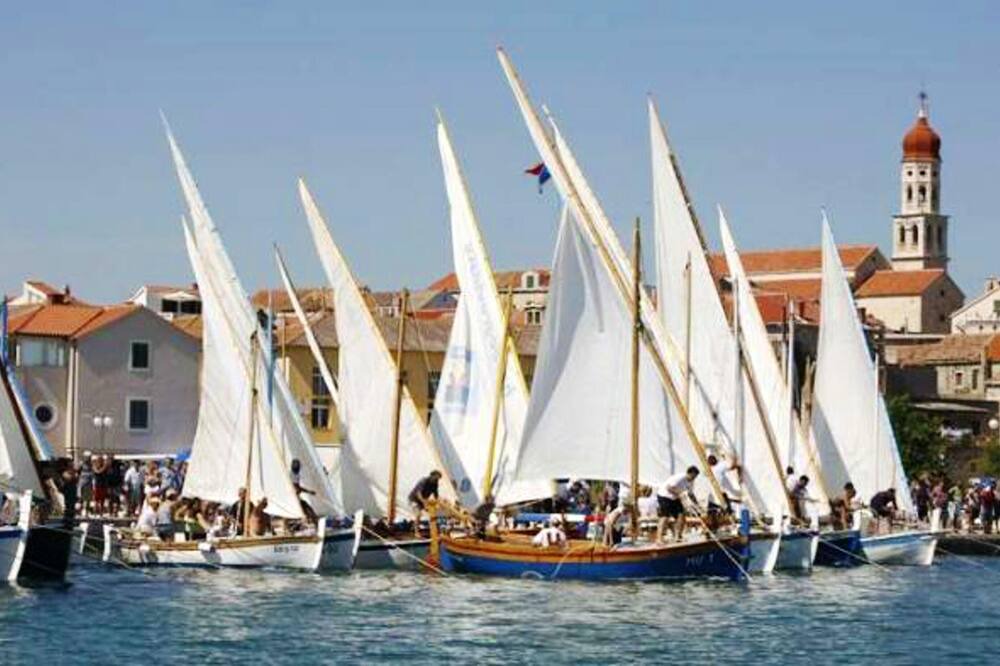 Photo of Others in Betina