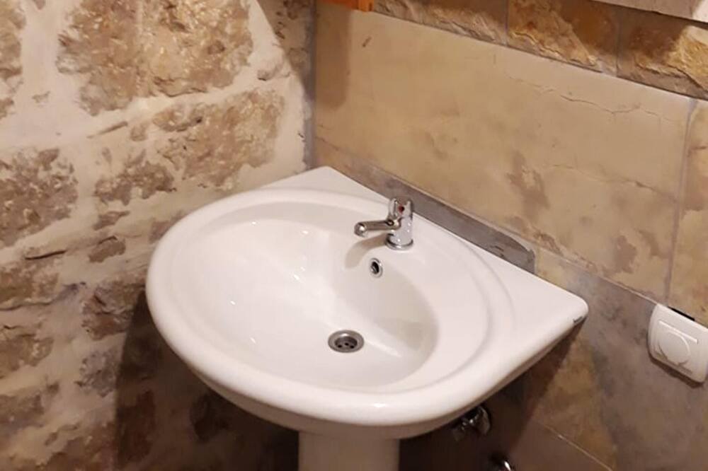 Photo of Bathroom in Betina