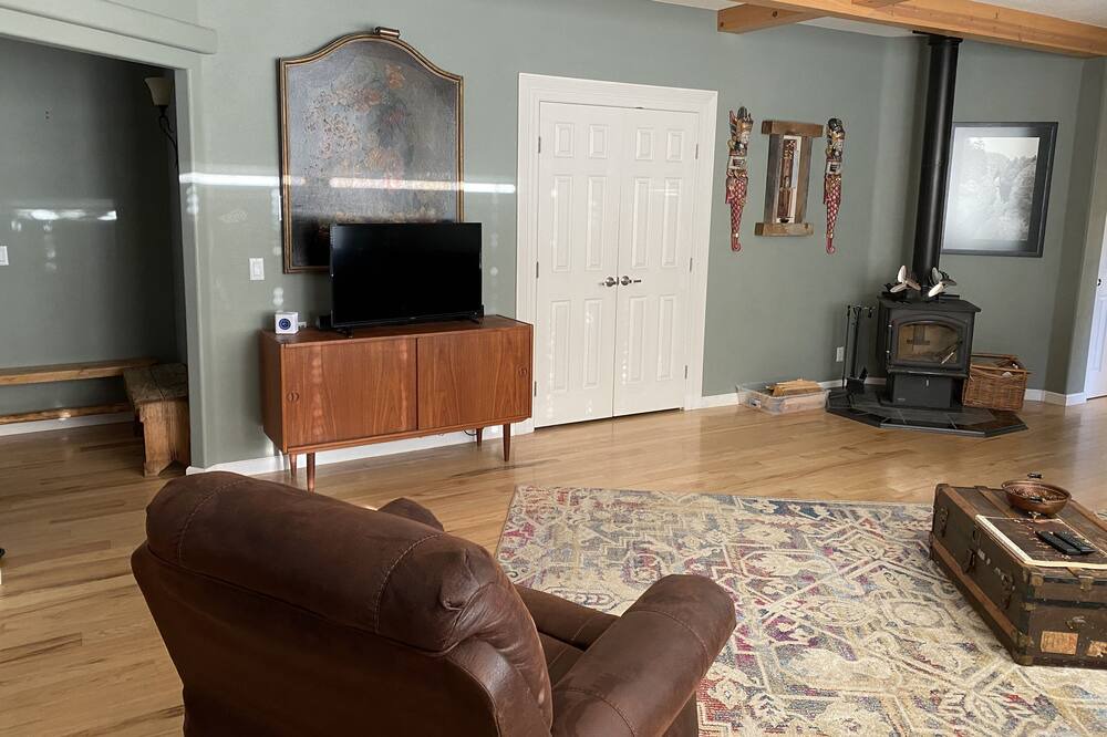 Photo of Livingroom in Crescent