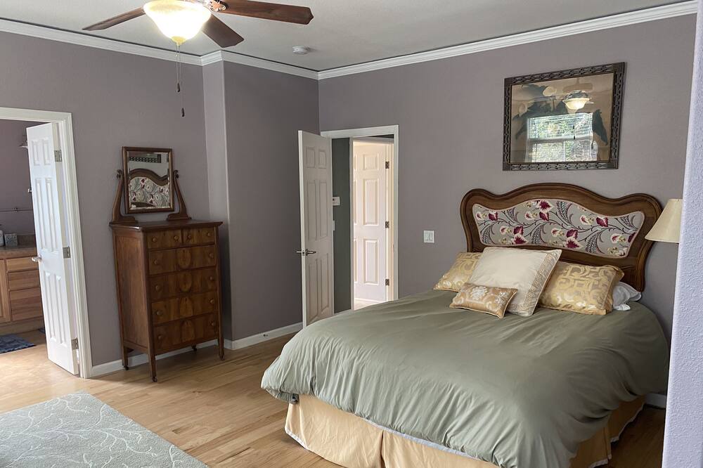 Photo of Others in Crescent