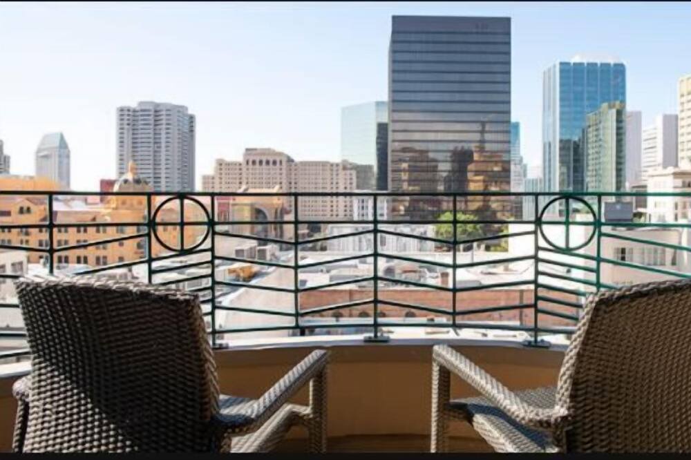 Photo of Patio Balcony in Gaslamp Quarter