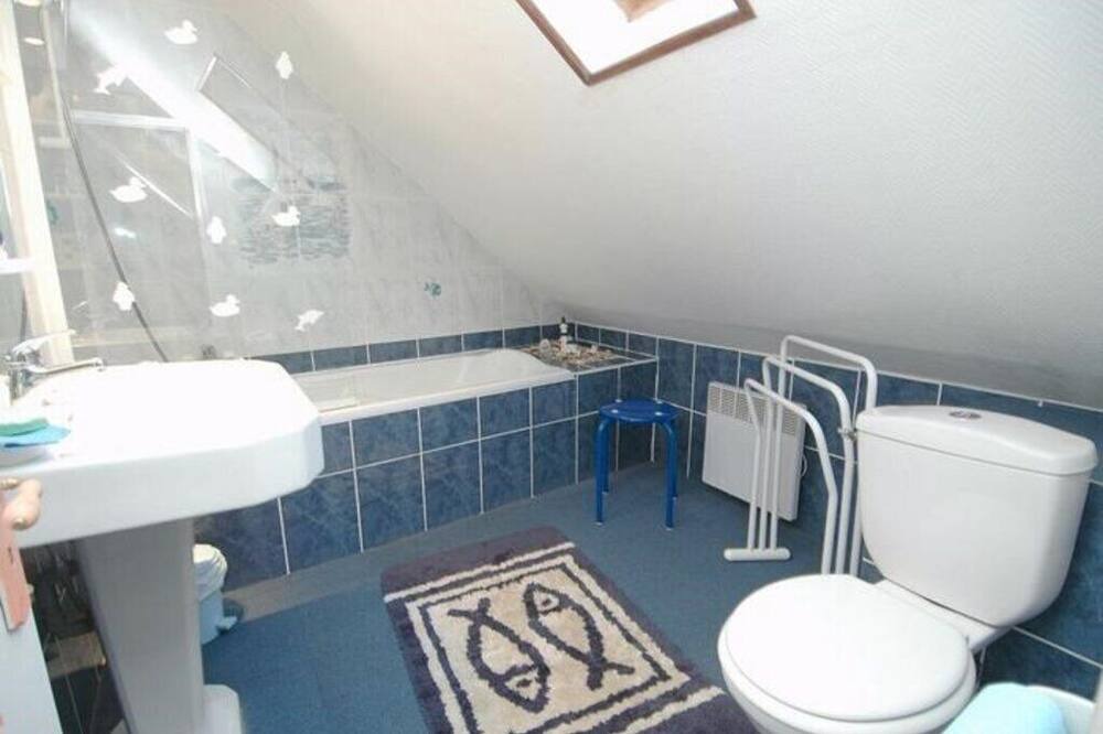 Photo of Bathroom in Luz-Saint-Sauveur
