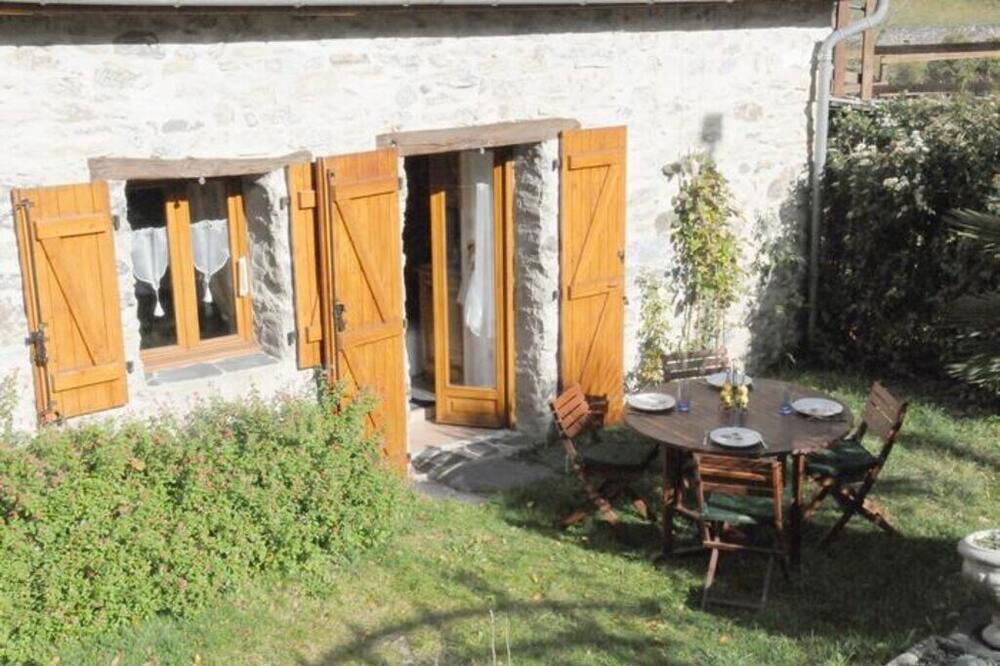 Photo of Patio Balcony in Luz-Saint-Sauveur
