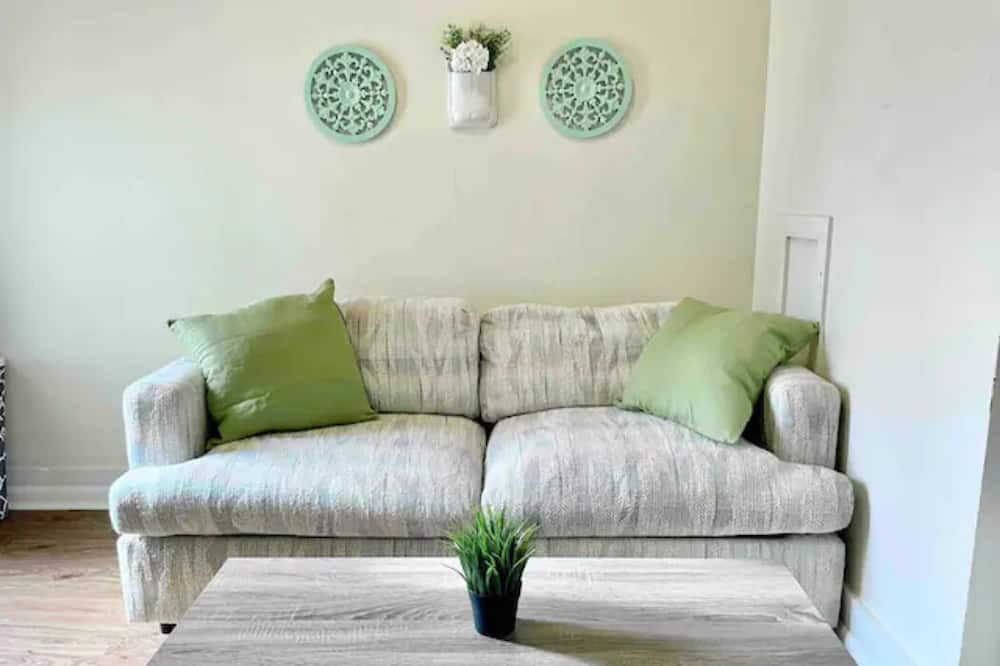 Photo of Livingroom in Franklin