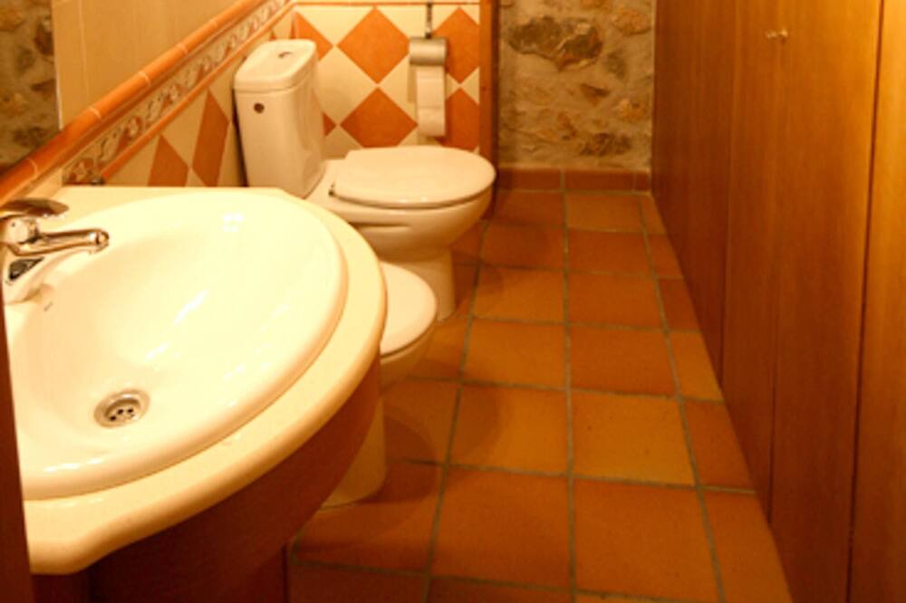 Photo of Bathroom in Pauls