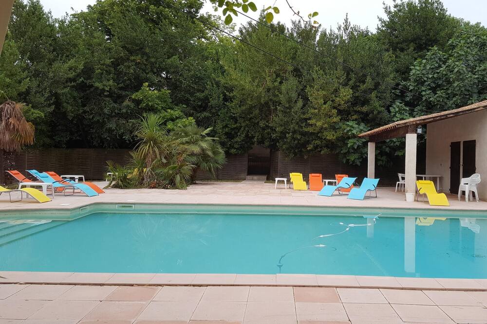 Photo of Outdoor in Saint-Pierre-des-Champs