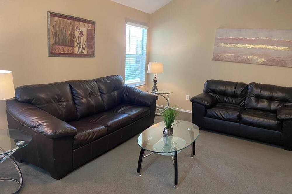 Photo of Livingroom in College Park