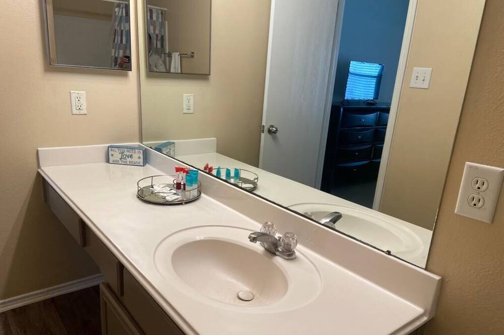 Photo of Bedroom in College Park
