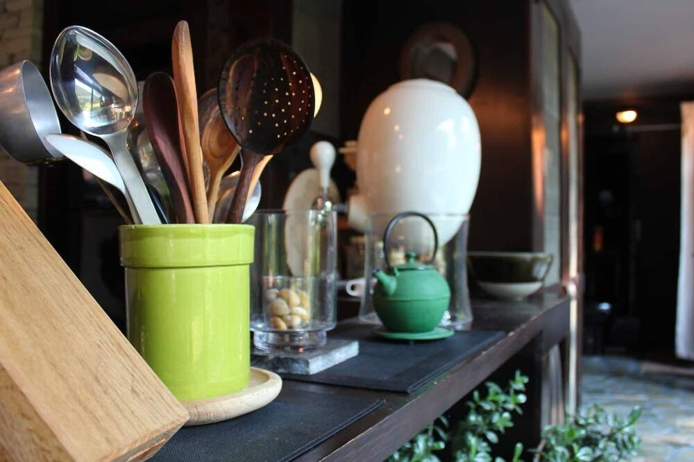 Photo of Kitchen in Sainte-Lucie-des-Laurentides