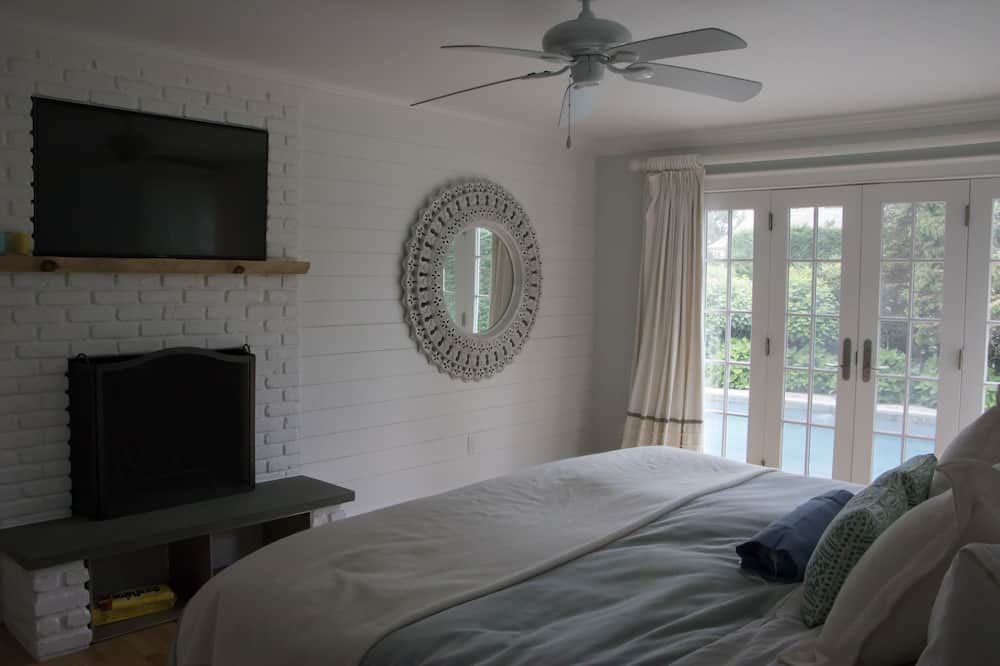 Photo of Bedroom in Quogue