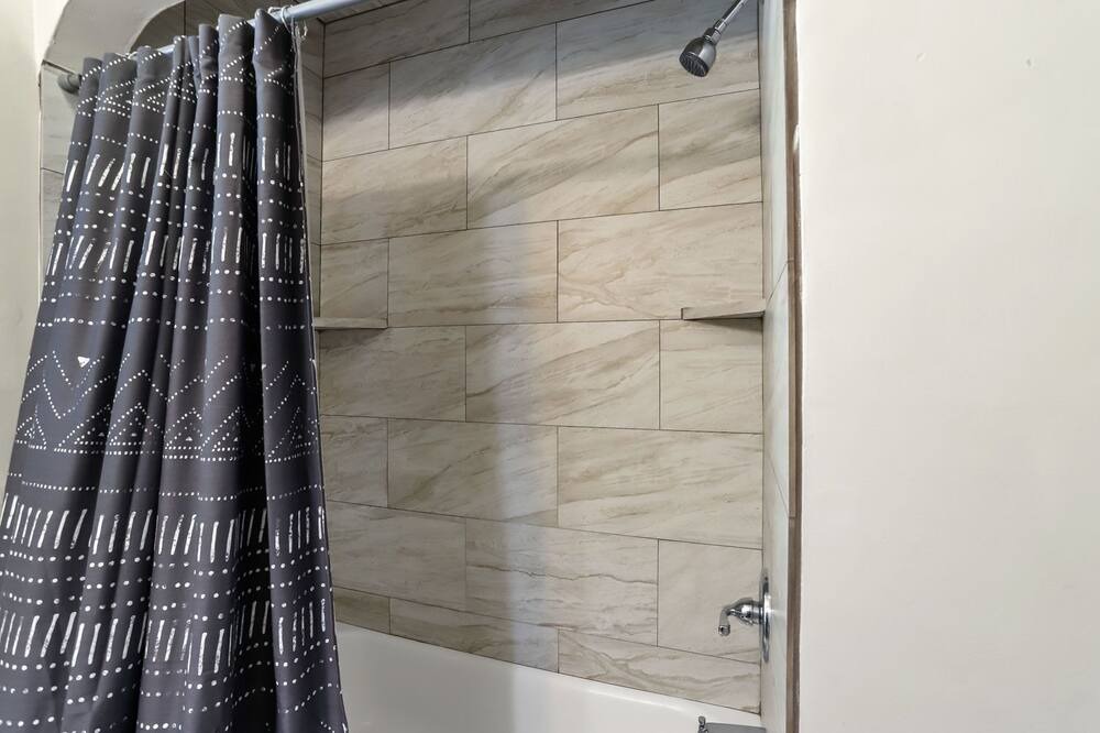 Photo of Bathroom in Escalon