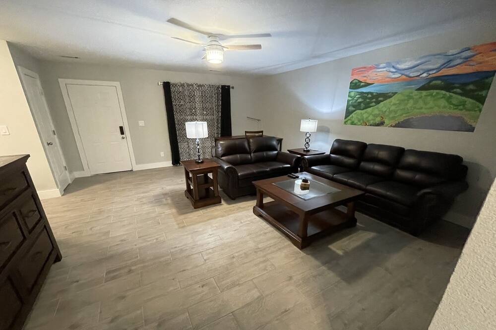 Photo of Livingroom in Farmington