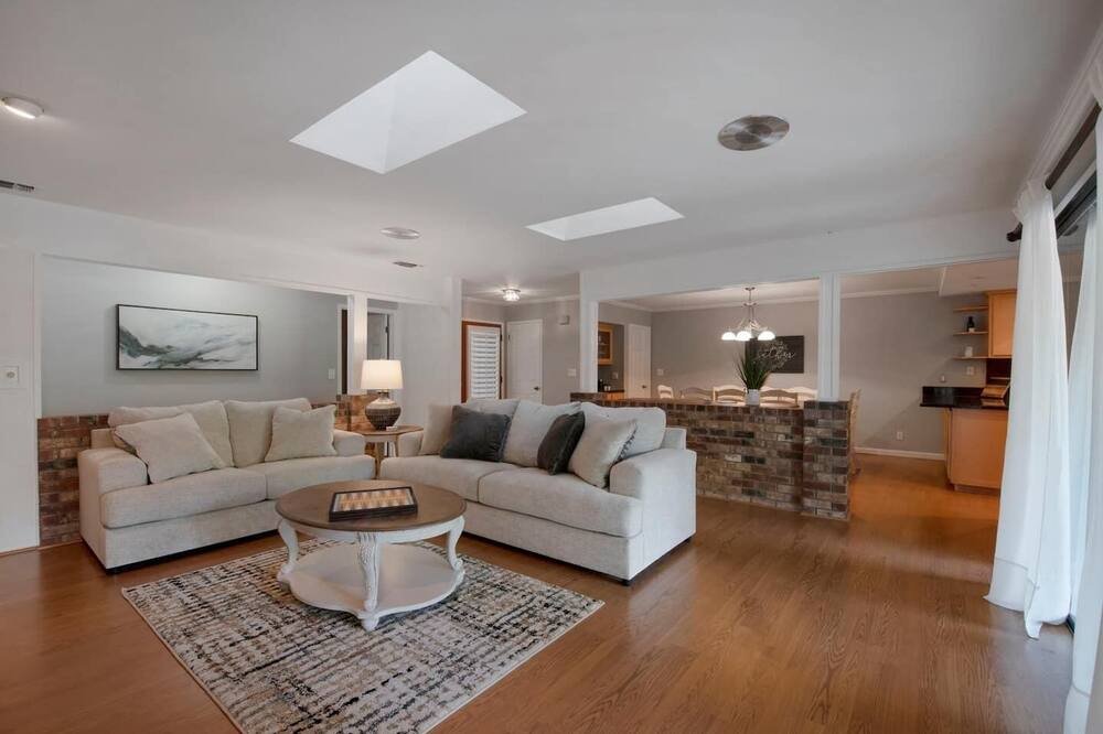 Photo of Livingroom in Granite Bay