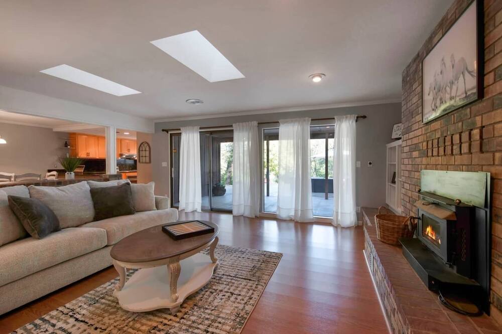 Photo of Livingroom in Granite Bay