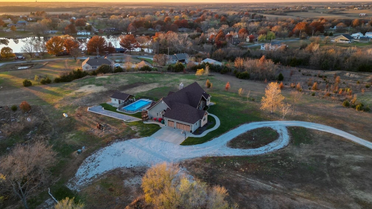 Photo of Outdoor in Emporia