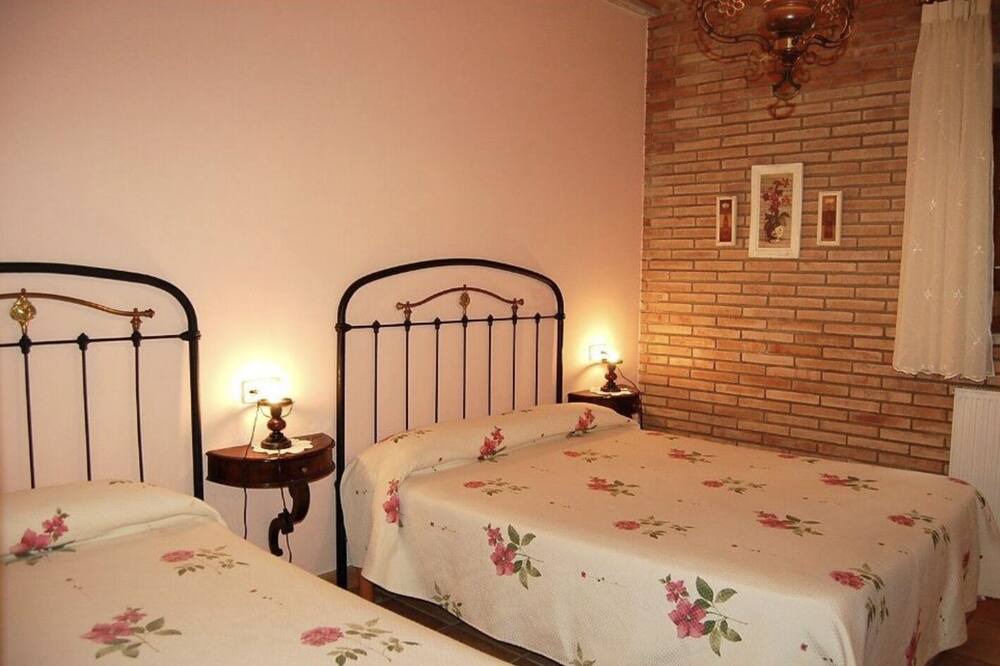 Photo of Bedroom in Camos