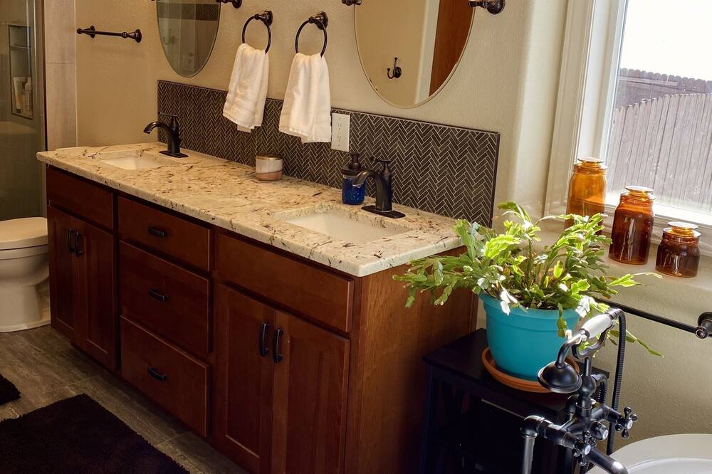 Photo of Bathroom in Forest Lakes