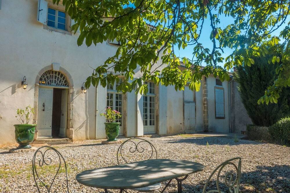 Photo of Outdoor in Gaja-et-Villedieu