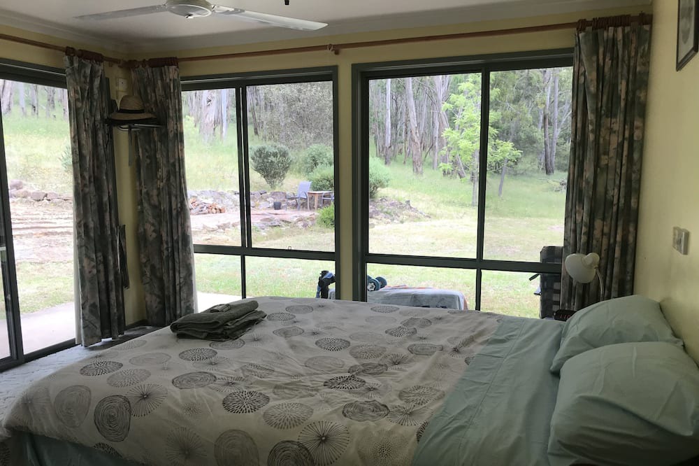 Photo of Bedroom in Valencia Creek