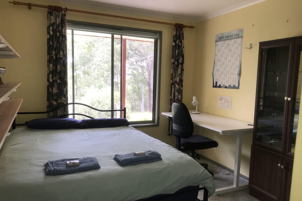 Photo of Bedroom in Valencia Creek