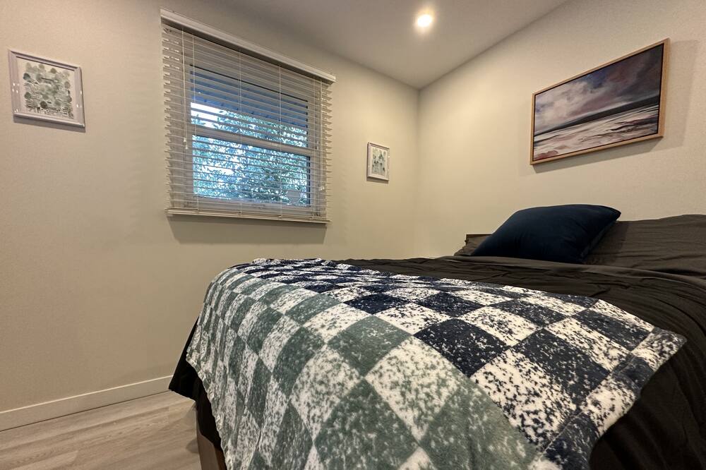 Photo of Bedroom in Pickering