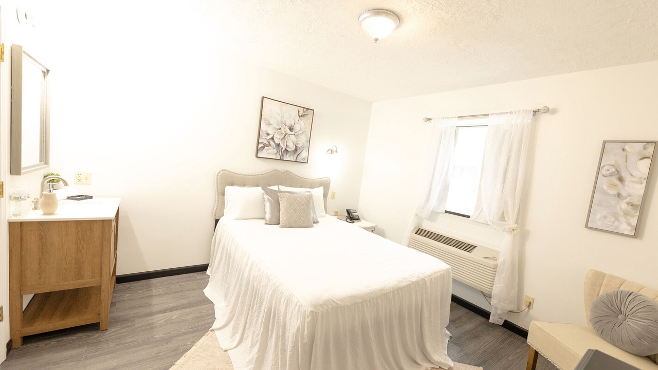 Photo of Bedroom in Marble Hill
