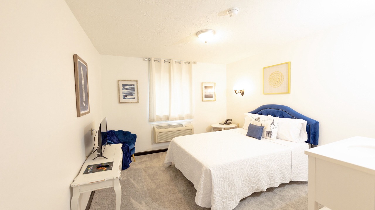 Photo of Bedroom in Marble Hill