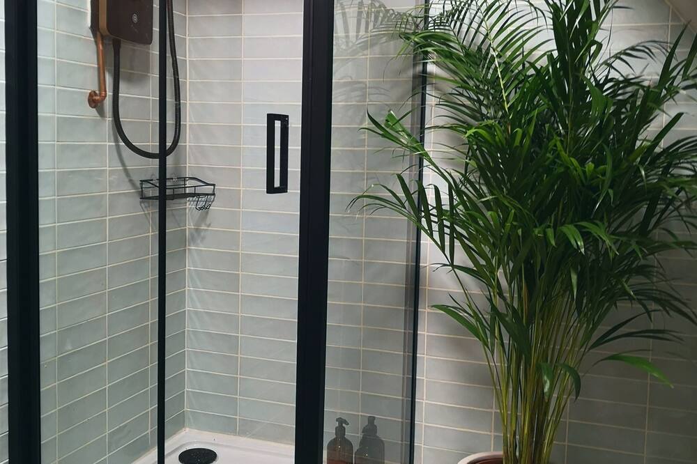 Photo of Bathroom in Glyndyfrdwy