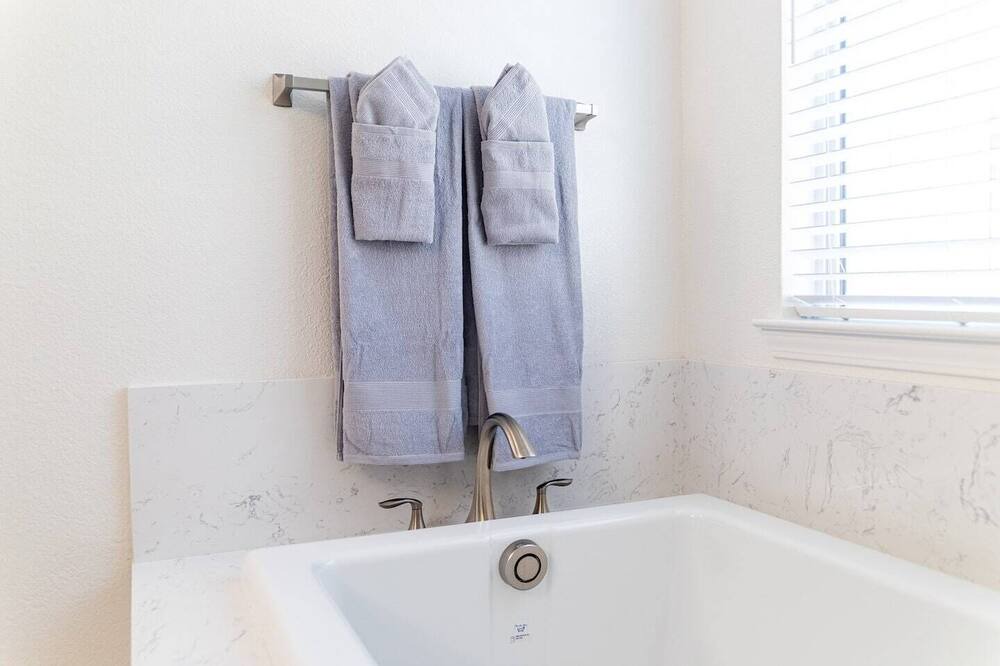 Photo of Bathroom in Elk Grove