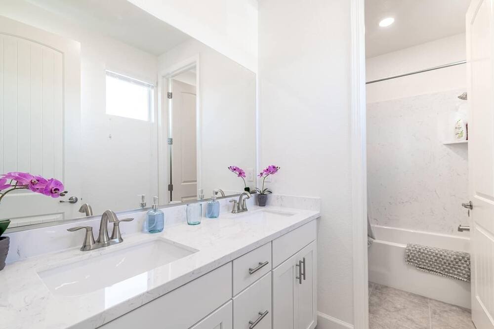 Photo of Bathroom in Elk Grove