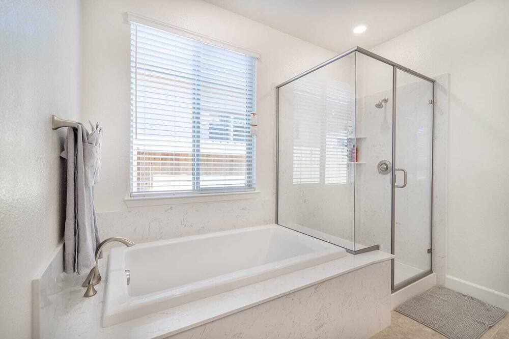 Photo of Bathroom in Elk Grove