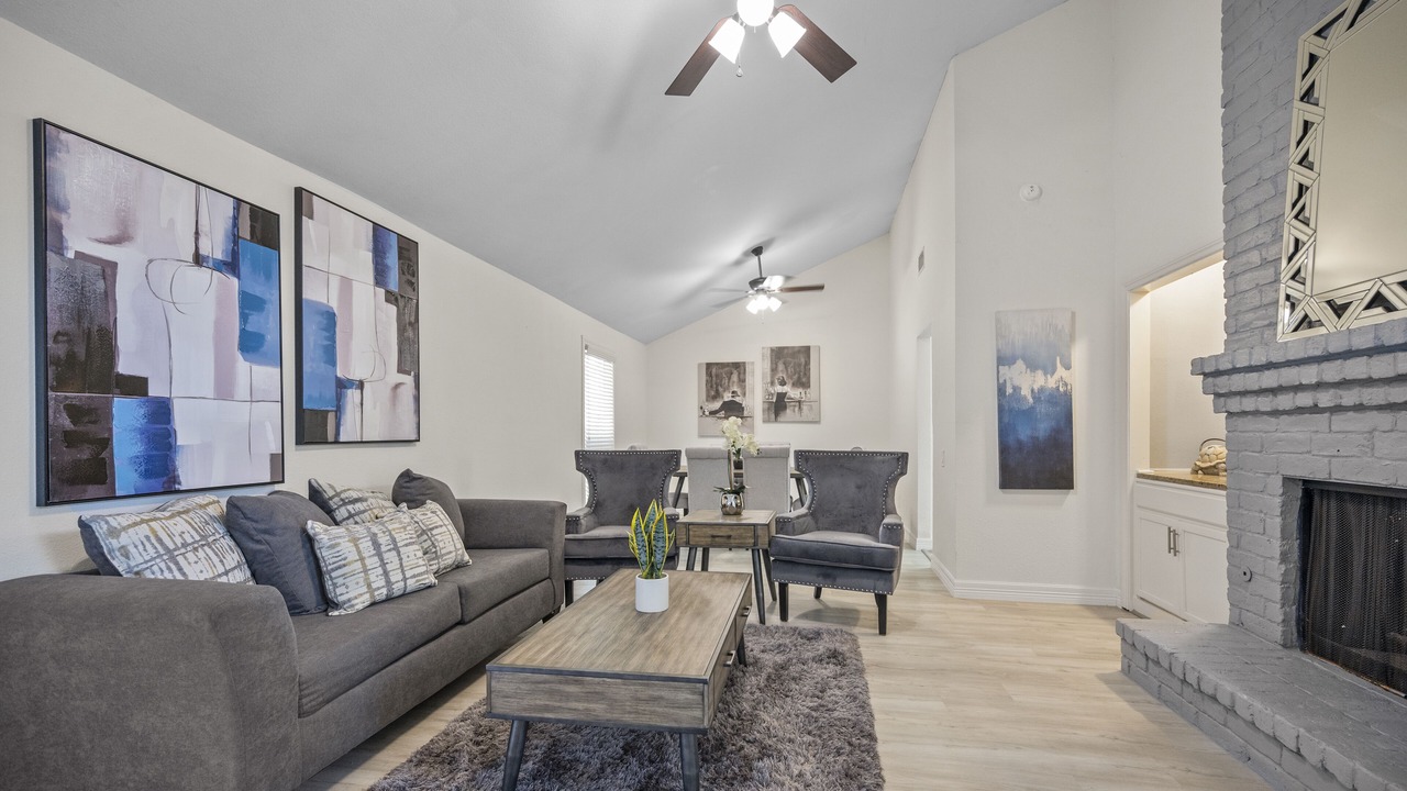 Photo of Livingroom in Addicks