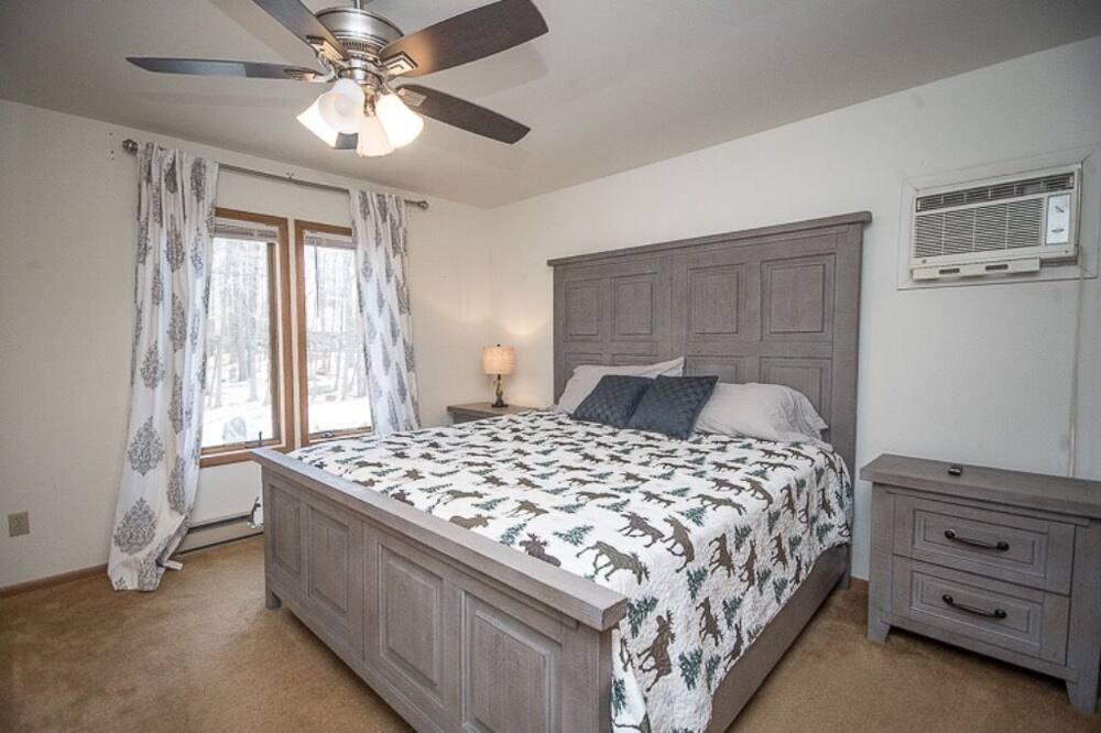 Photo of Bedroom in Lake Ariel