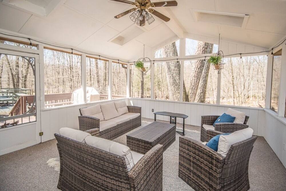 Photo of Others in Lake Ariel