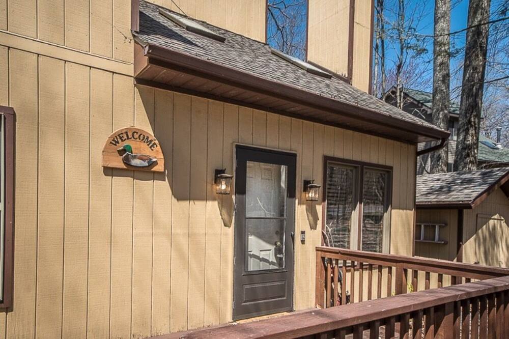 Photo of Outdoor in Lake Ariel