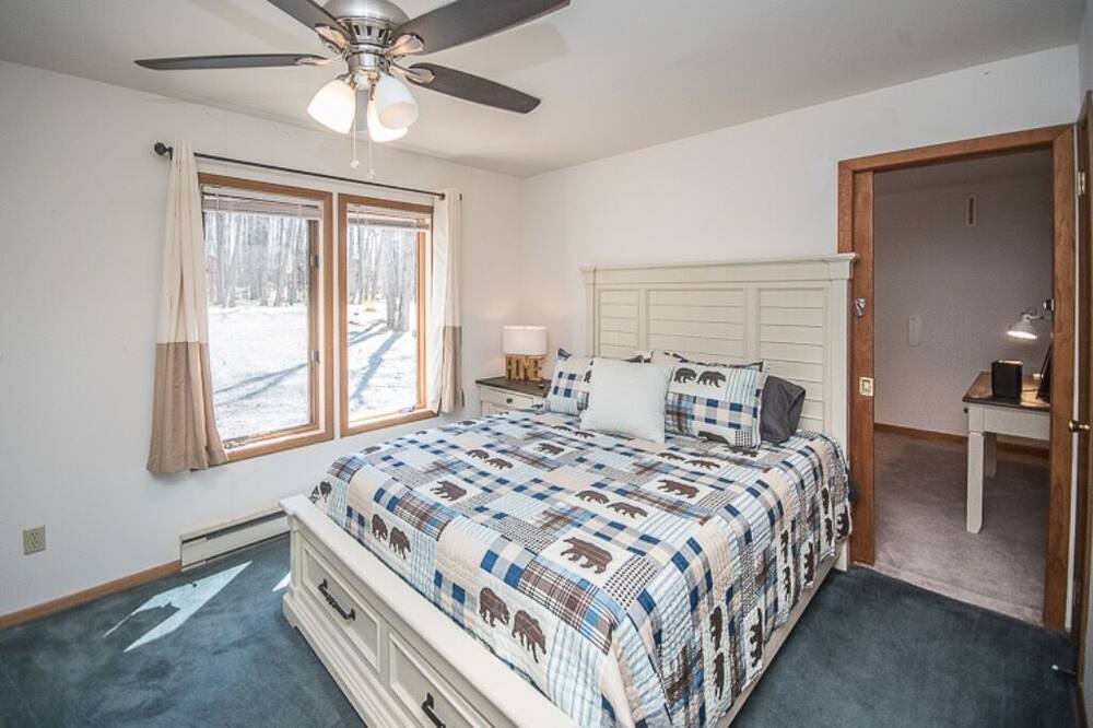 Photo of Bedroom in Lake Ariel