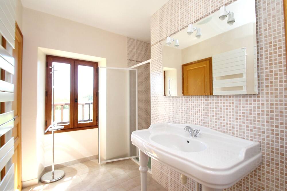 Photo of Bathroom in Penne