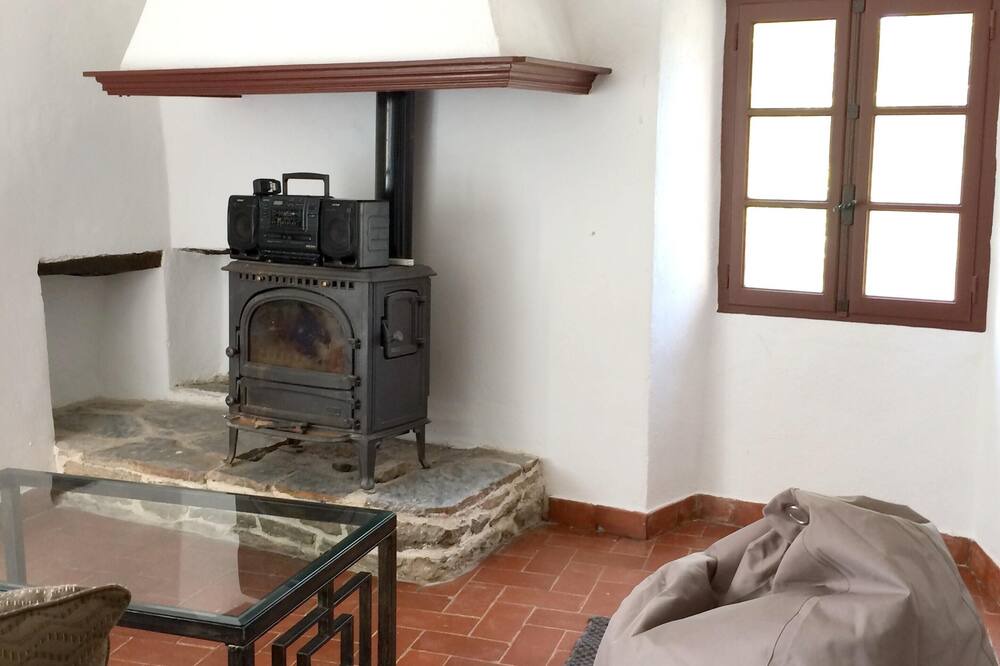 Photo of Livingroom in Montauriol
