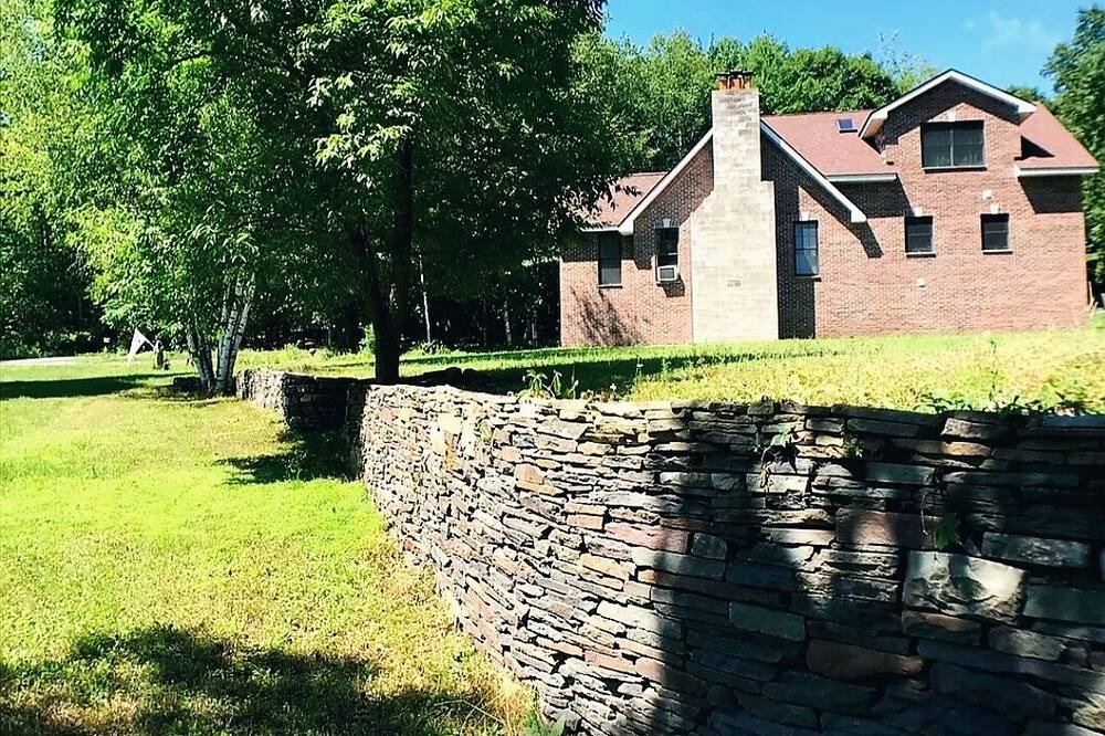 Photo of Others in Round Top