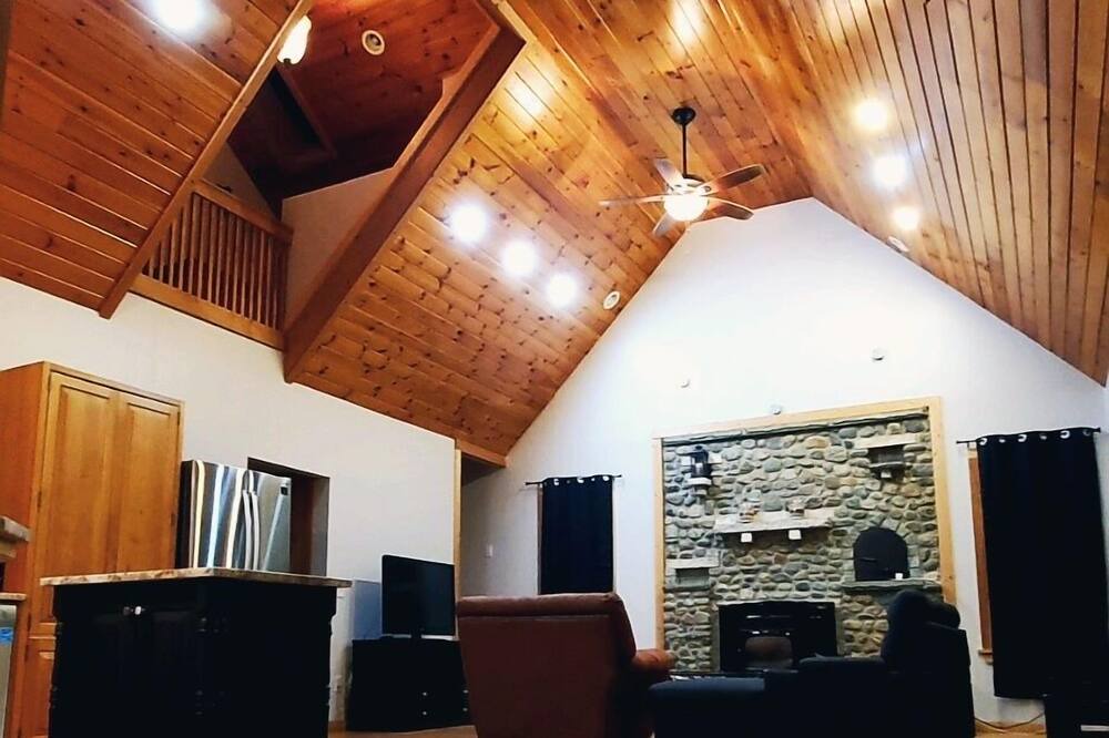 Photo of Others in Round Top