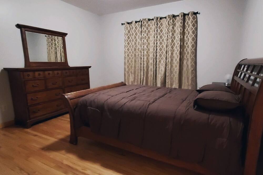 Photo of Bedroom in Round Top