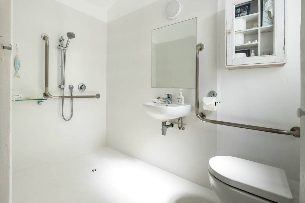 Photo of Others in Surfdale