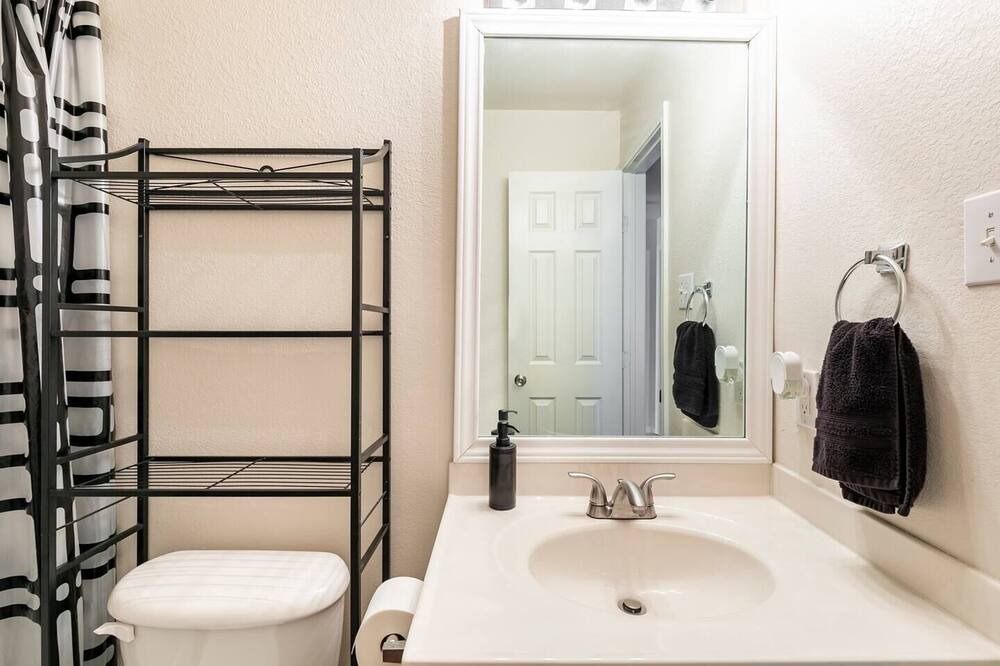 Photo of Bathroom in Little Elm