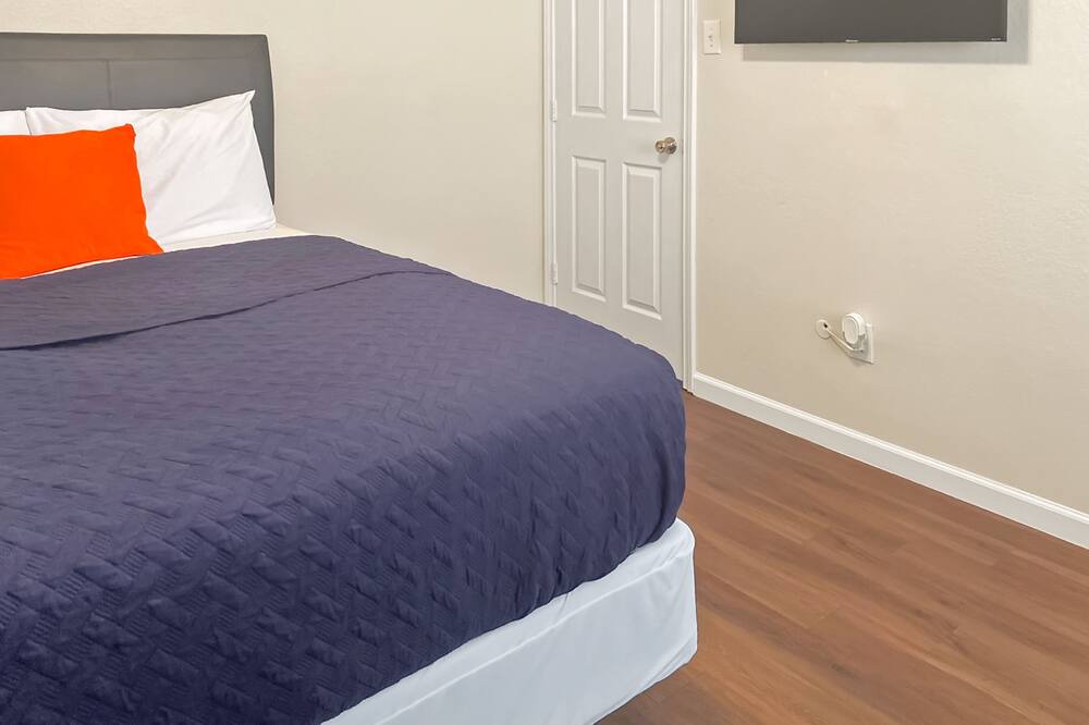 Photo of Bedroom in Little Elm