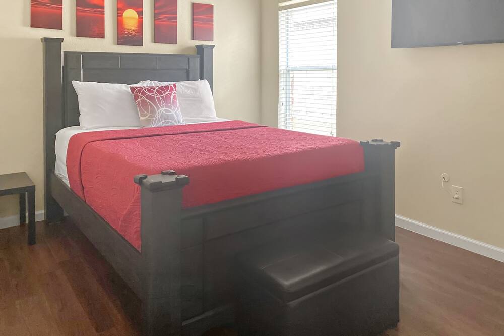 Photo of Bedroom in Little Elm