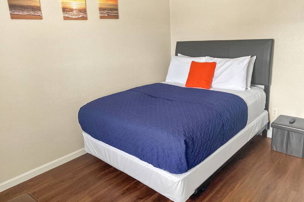 Photo of Bedroom in Little Elm
