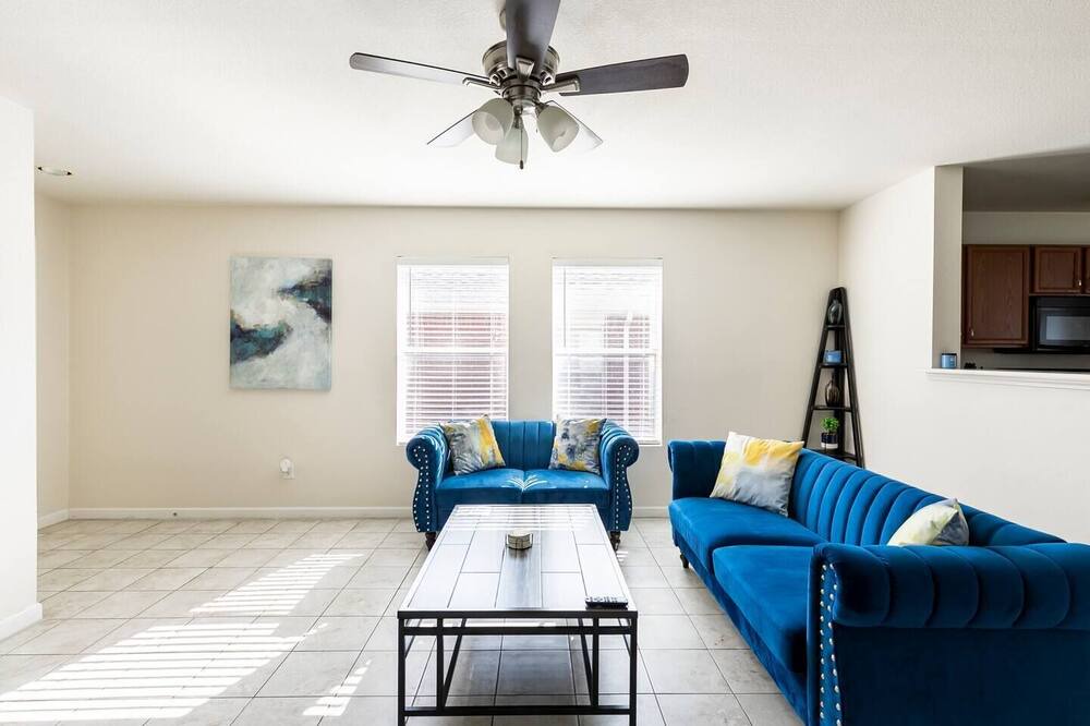 Photo of Livingroom in Little Elm