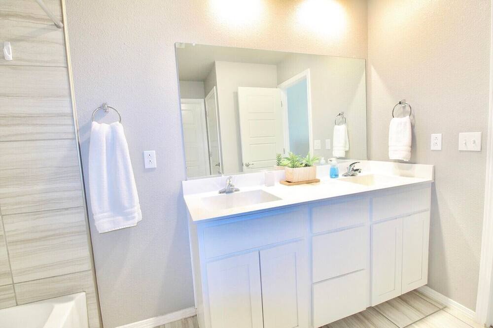 Photo of Bathroom in Socorro