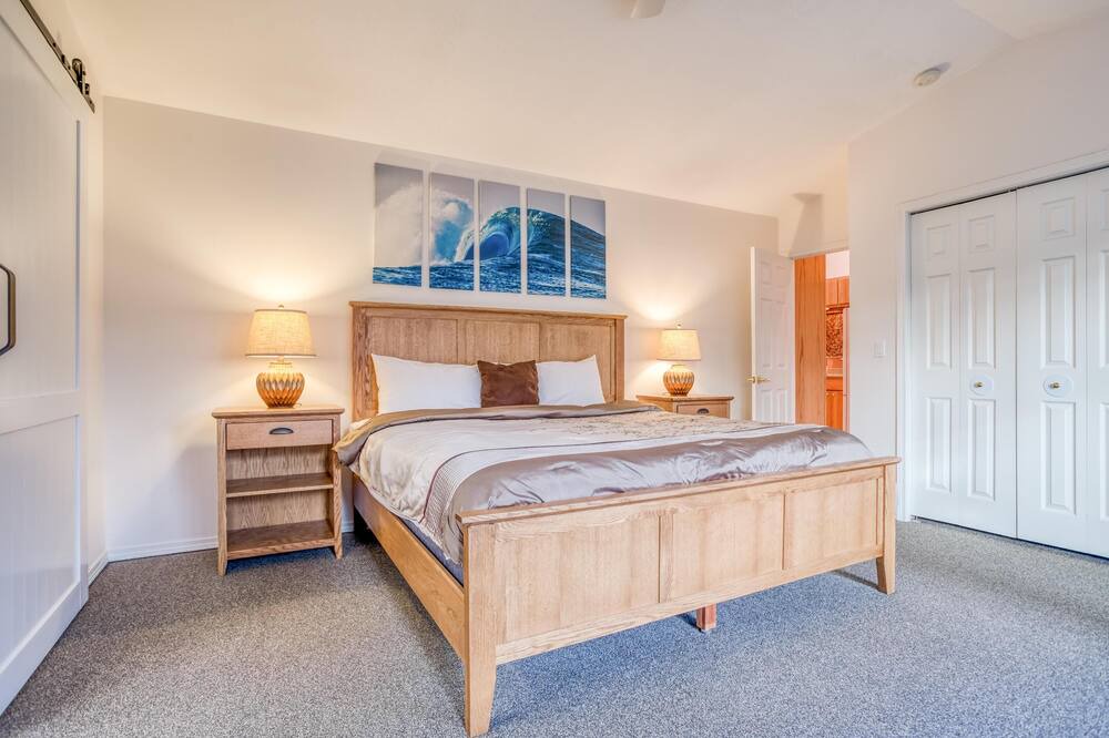 Photo of Bedroom in Beverly Beach